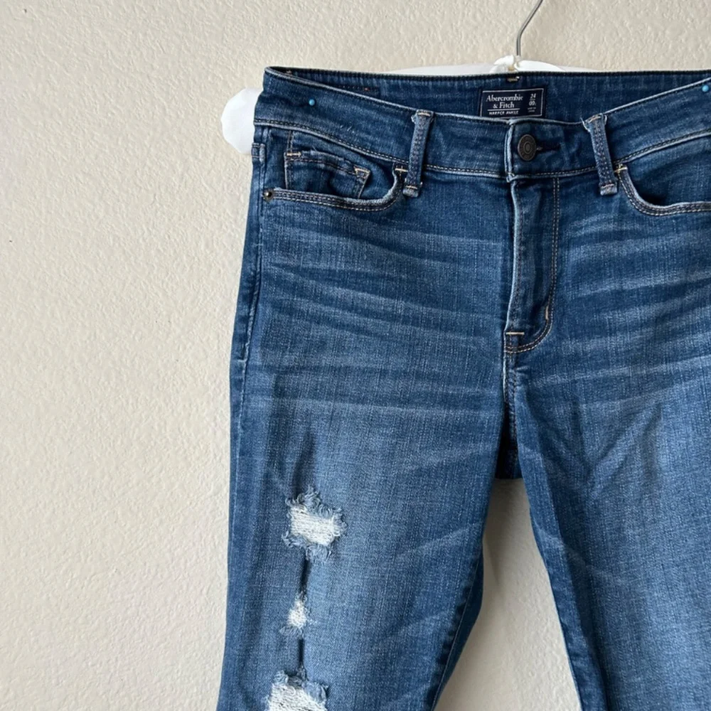 Abercrombie & Fitch Harper Ankle Jean Medium Indigo Distressed Size 24 Short OOs